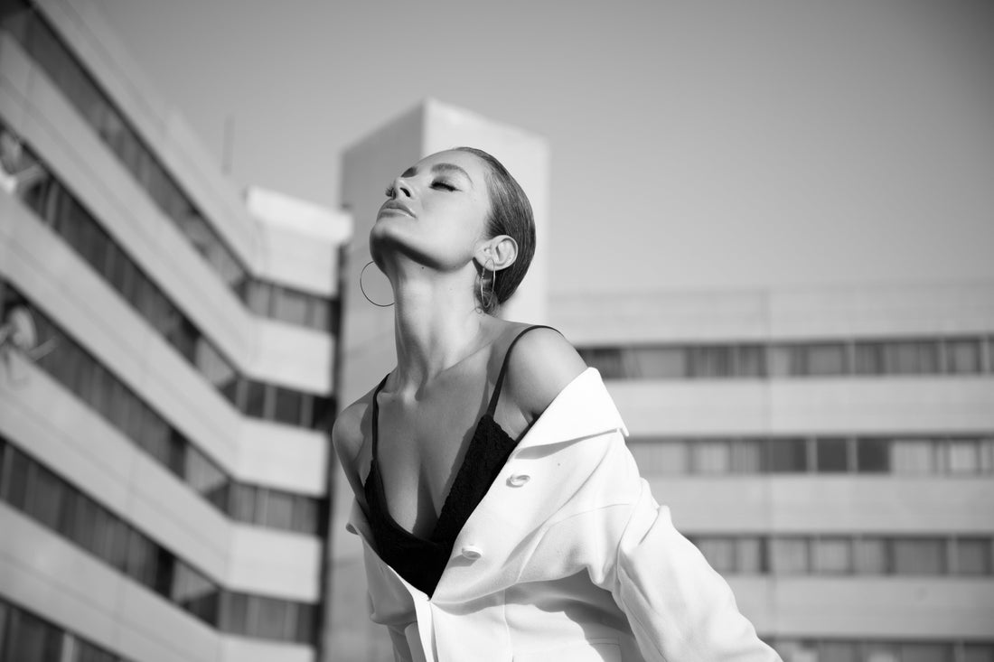 The Top 5 Mistakes People Make with Daily Sunscreen (And How to Fix Them) - THE ROUTINE